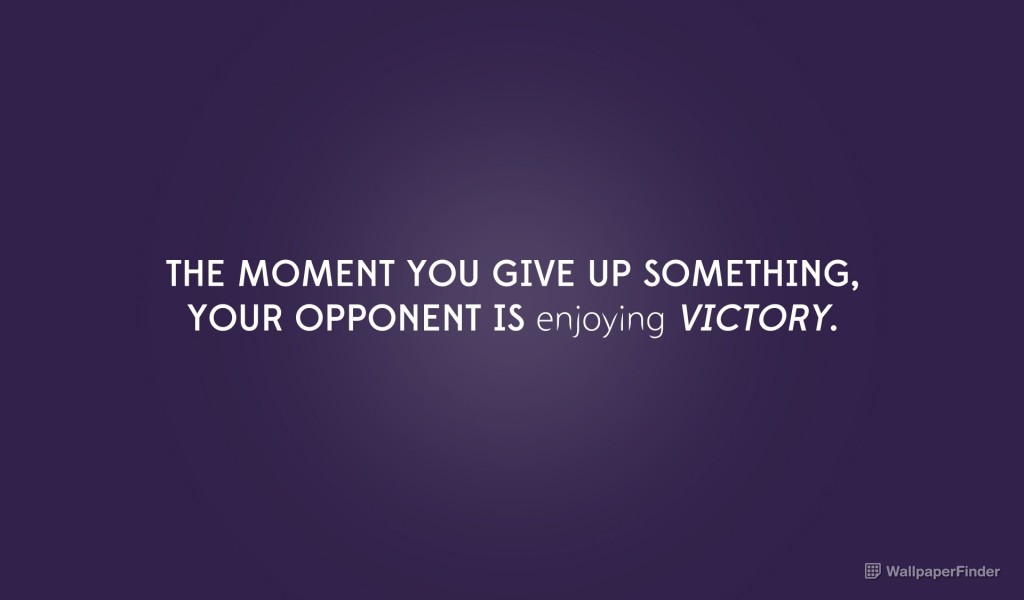 text-quotes-purple-victory-sentence-never-give-up_1024x600