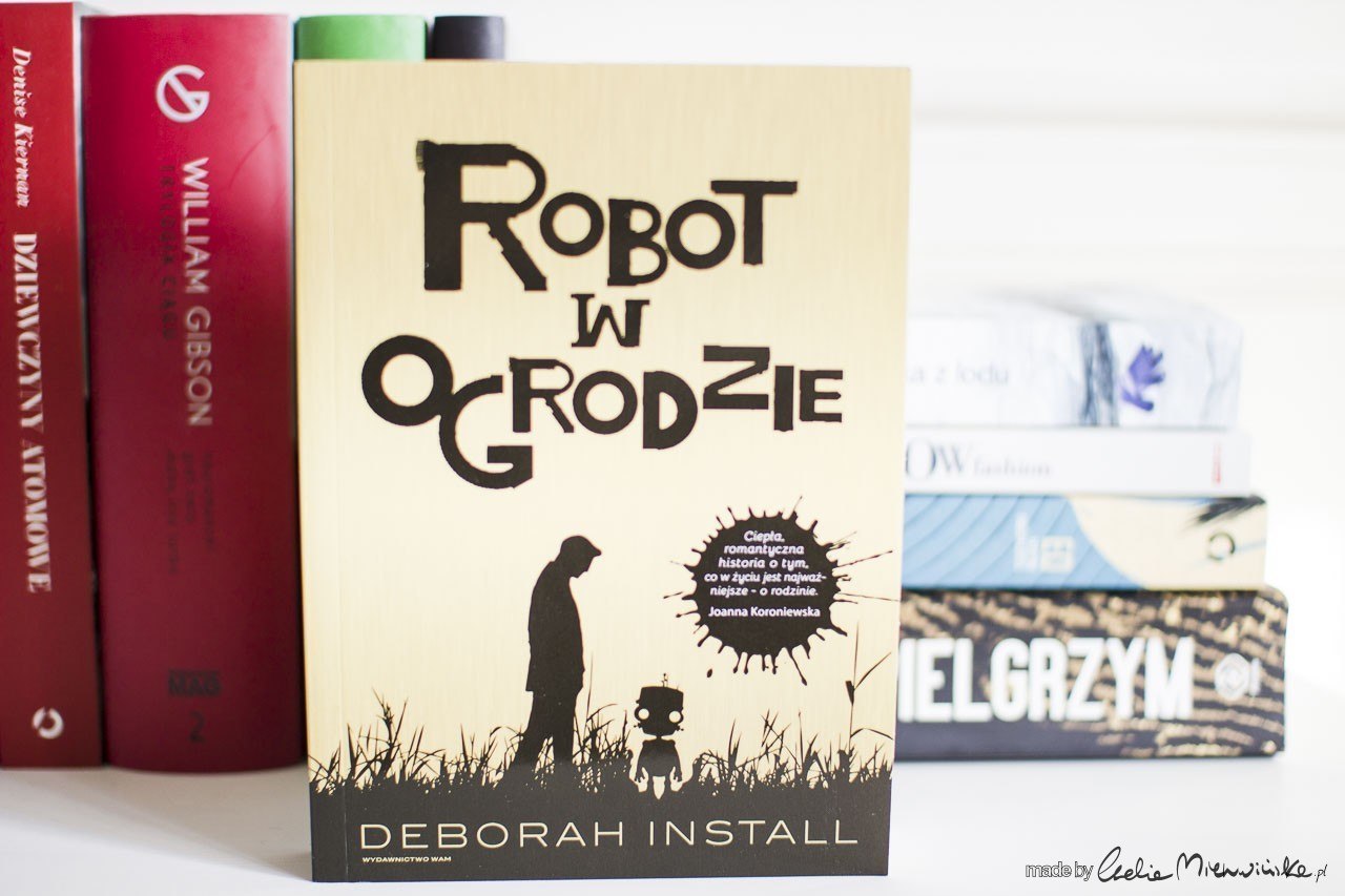 Deborah-Install-RobotWOgrodzie